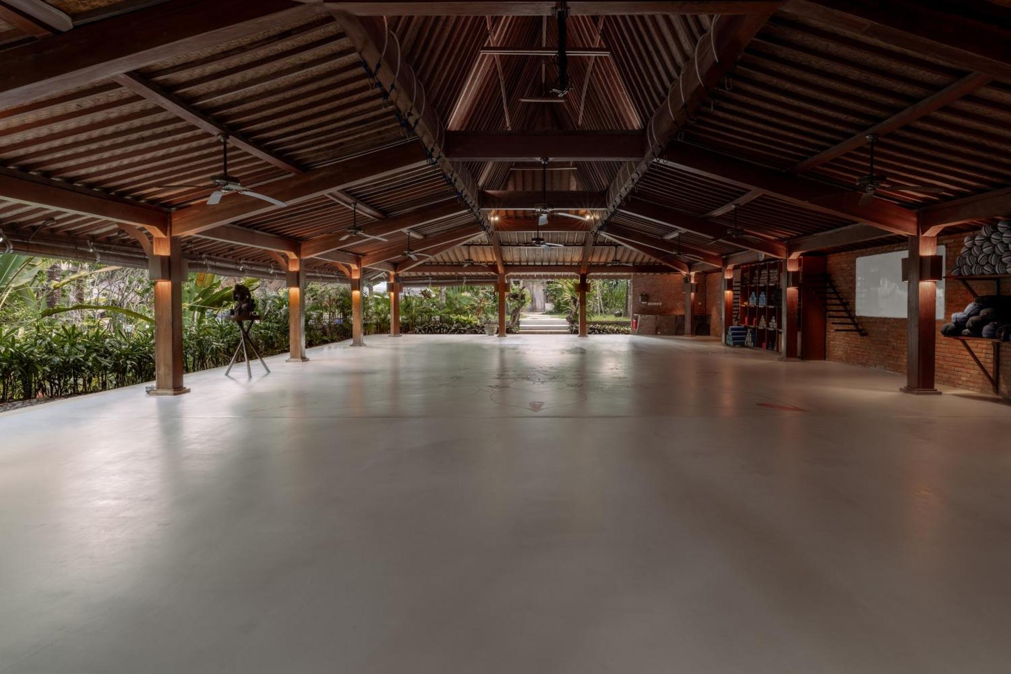 Hotel Komune And Beach Club Bali Keramas Ngoại thất bức ảnh