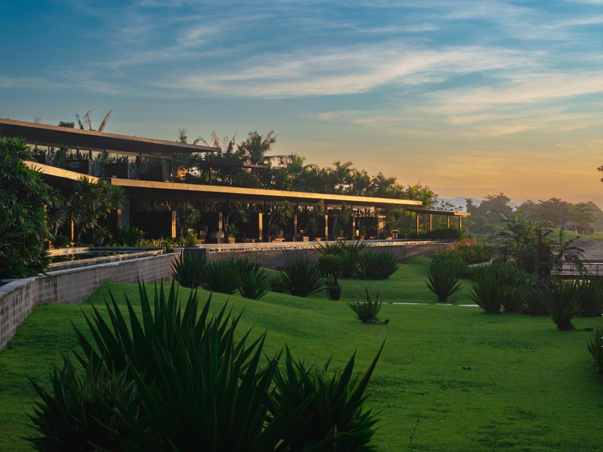 Hotel Komune And Beach Club Bali Keramas Ngoại thất bức ảnh